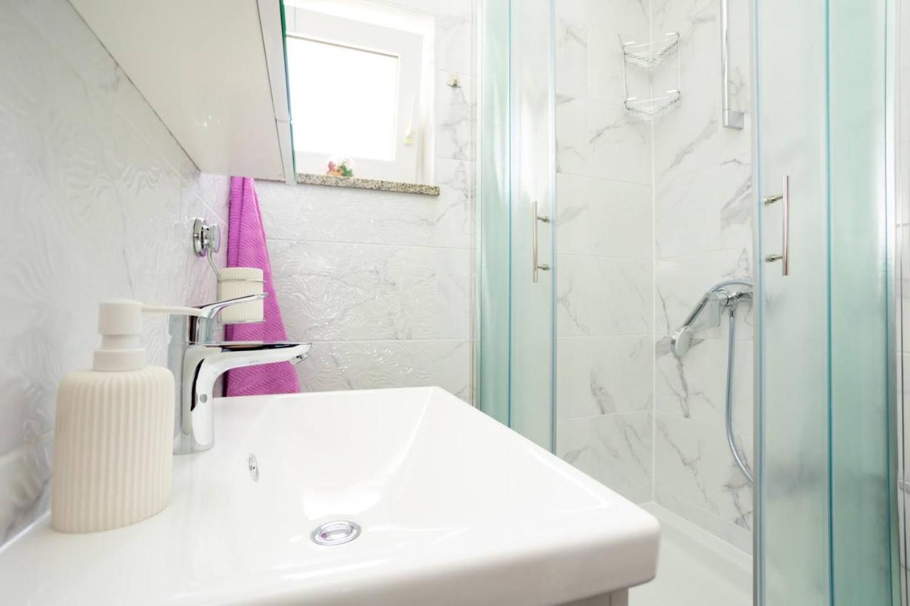 Apartman Luni Sa Bazenom - Malinska, Sveti Anton Sveti Anton  Ngoại thất bức ảnh