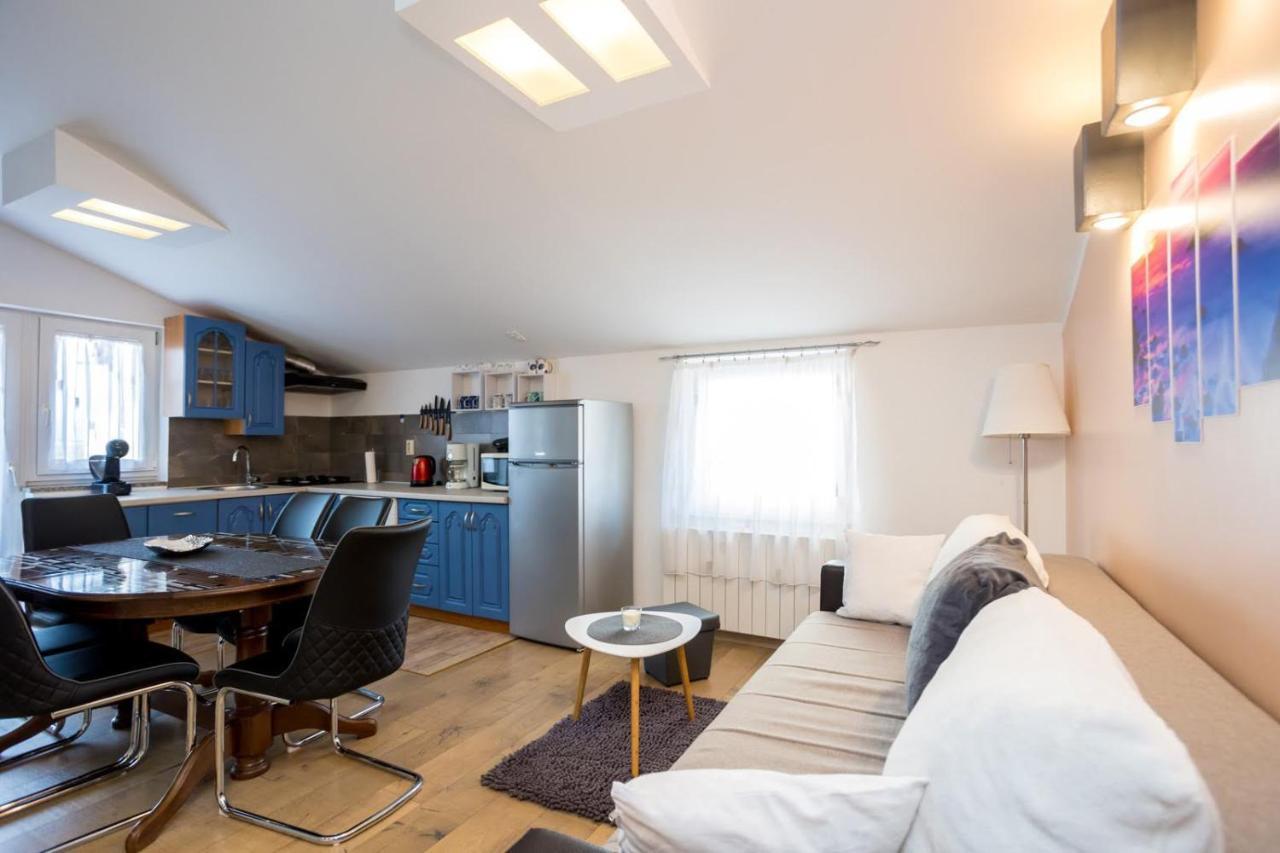 Apartman Luni Sa Bazenom - Malinska, Sveti Anton Sveti Anton  Ngoại thất bức ảnh