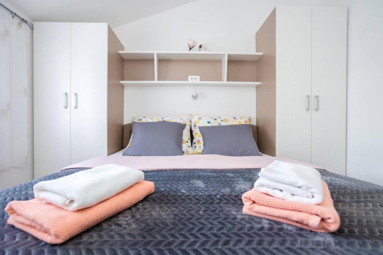 Apartman Luni Sa Bazenom - Malinska, Sveti Anton Sveti Anton  Ngoại thất bức ảnh