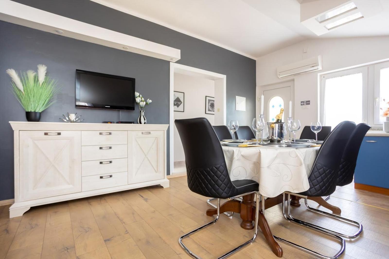 Apartman Luni Sa Bazenom - Malinska, Sveti Anton Sveti Anton  Phòng bức ảnh